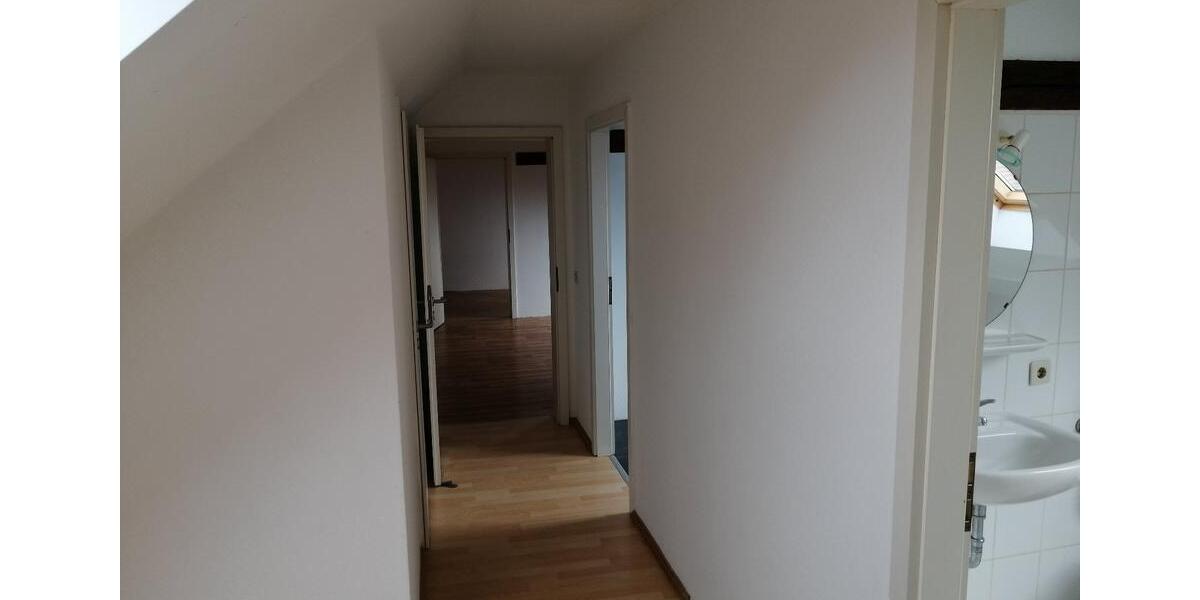 Dachgeschoßwohnung Aschersleben - 2 Zimmer, 49 m&sup2;, 306&euro; | Angebot:26602658