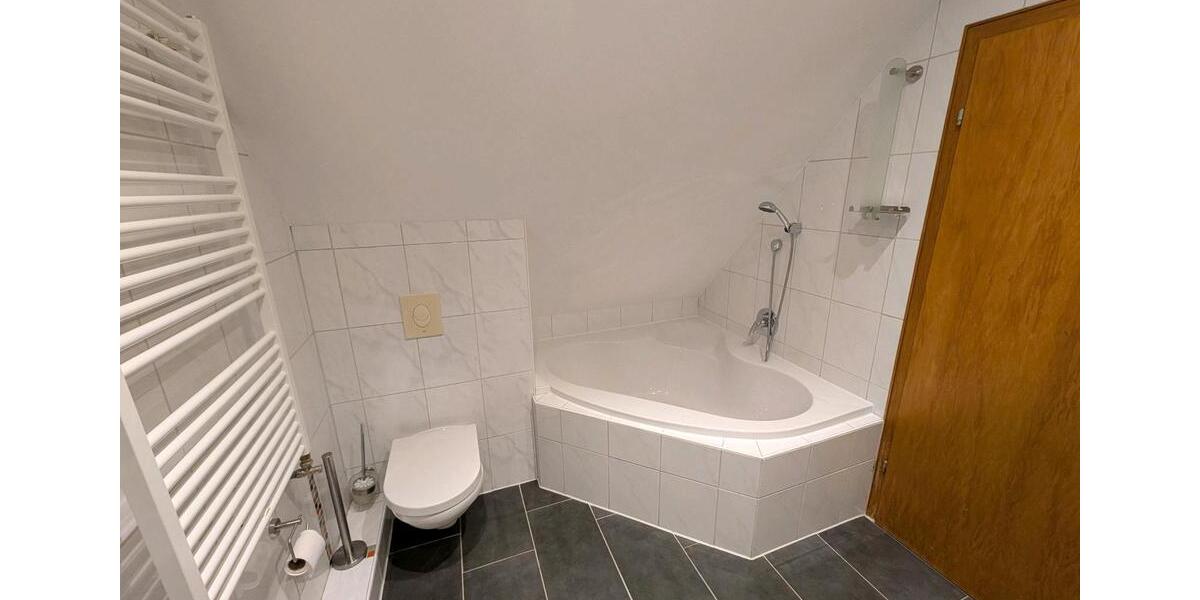 Einfamilienhaus Papenburg - 5 Zimmer, 126 m&sup2;, 900&euro; | Angebot:24830128