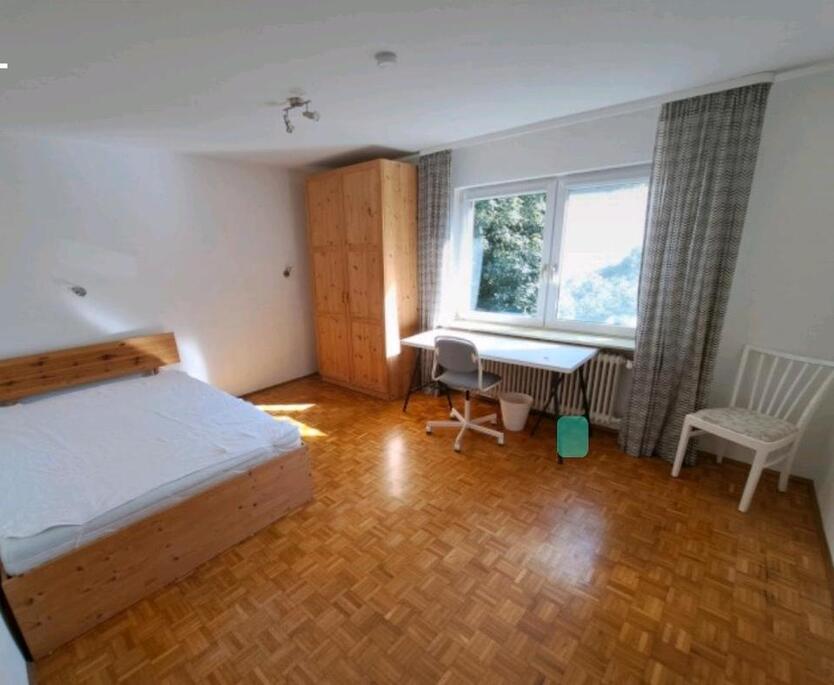 Schöne sonnige Wg Zimmer Zu vermieten mit Garten und Balkon