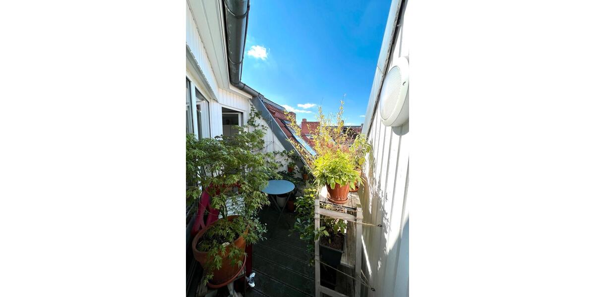 Dachgeschoßwohnung Berlin Mitte - 3 Zimmer, 75 m&sup2;, 1.300&euro; | Angebot:24495840