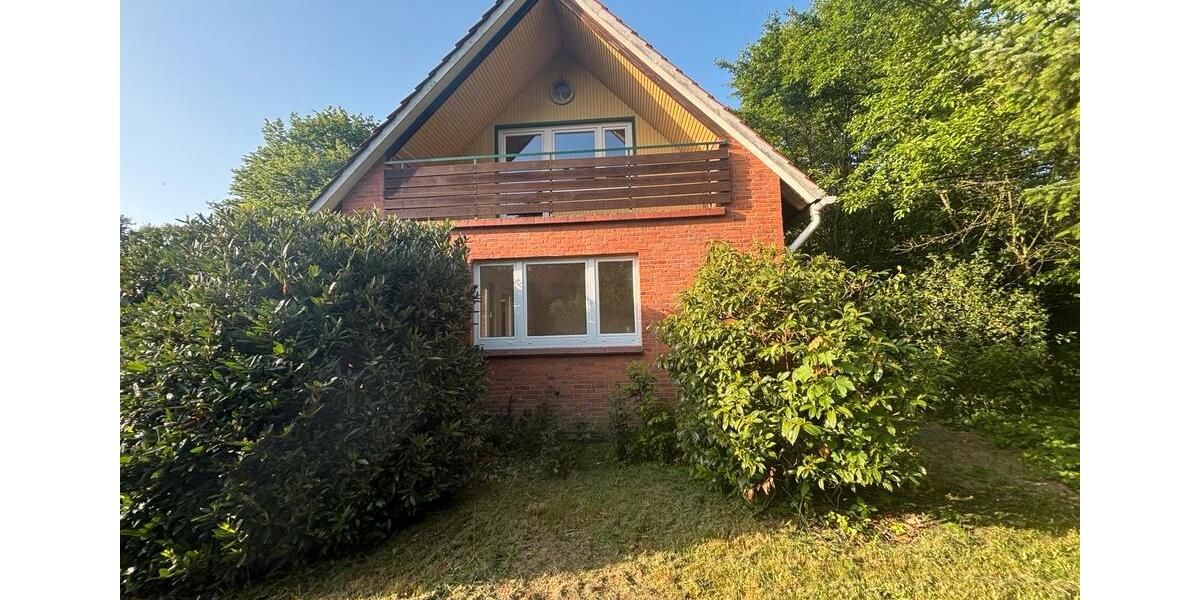 Dachgeschoßwohnung Celle Altenhagen - 3 Zimmer, 83 m&sup2;, 950&euro; | Angebot:26702150