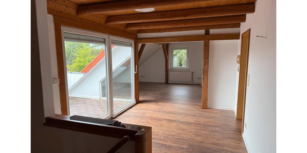 Dachgeschoßwohnung Lindhorst - 3.5 Zimmer, 102 m&sup2;, 850&euro; | Angebot:26582753