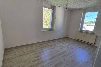 Wohnung Lugau - 3 Zimmer, 60 m&sup2;, 350&euro; | Angebot:22841103