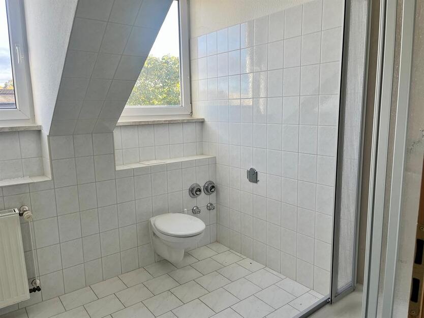 Helle 1-Raum-Dachgeschosswohnung mit Ausblick über Oelsnitz – ideal für junge Leute zimmer