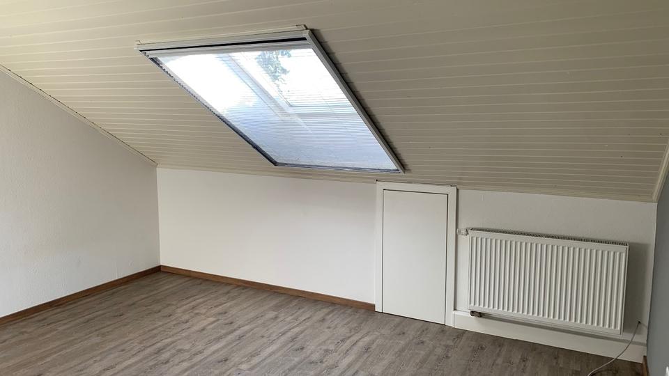 Dachgeschoßwohnung Münchsteinach - 5 Zimmer, 110 m&sup2;, 800&euro; | Angebot:24351805