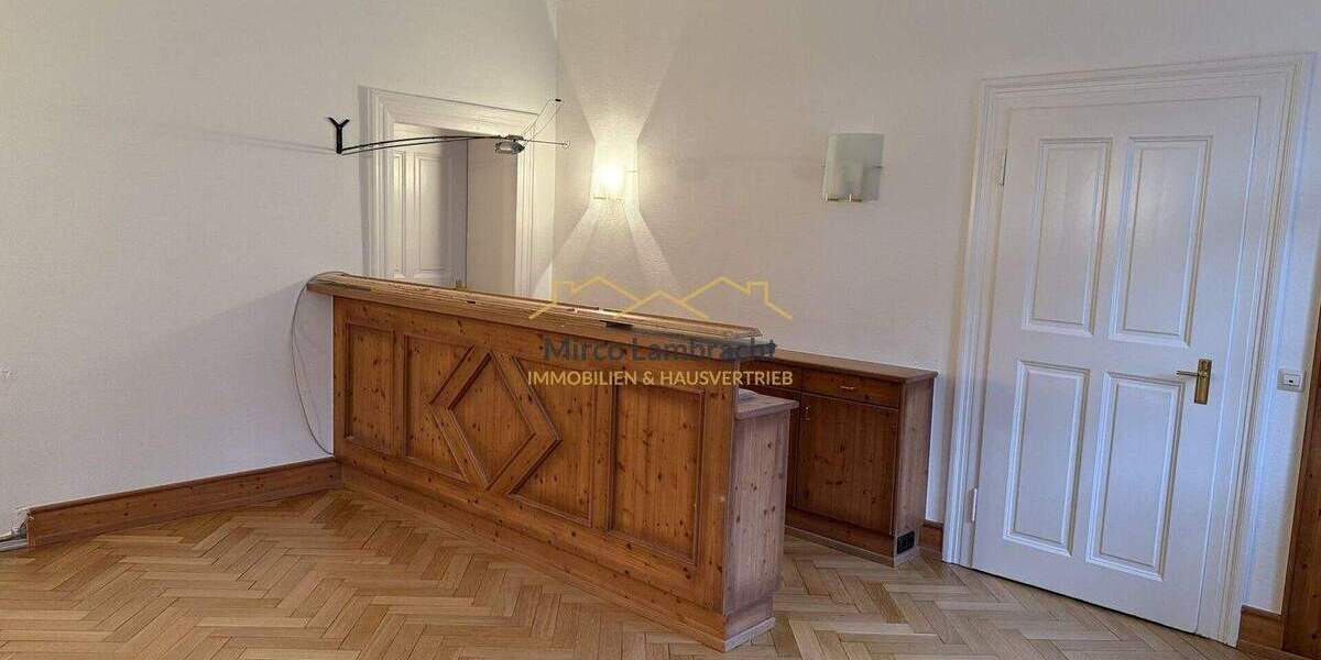 Gewerbeobjekt Breisach am Rhein Breisach - 2 Zimmer, 84 m&sup2;, 1.100&euro; | Angebot:25666472