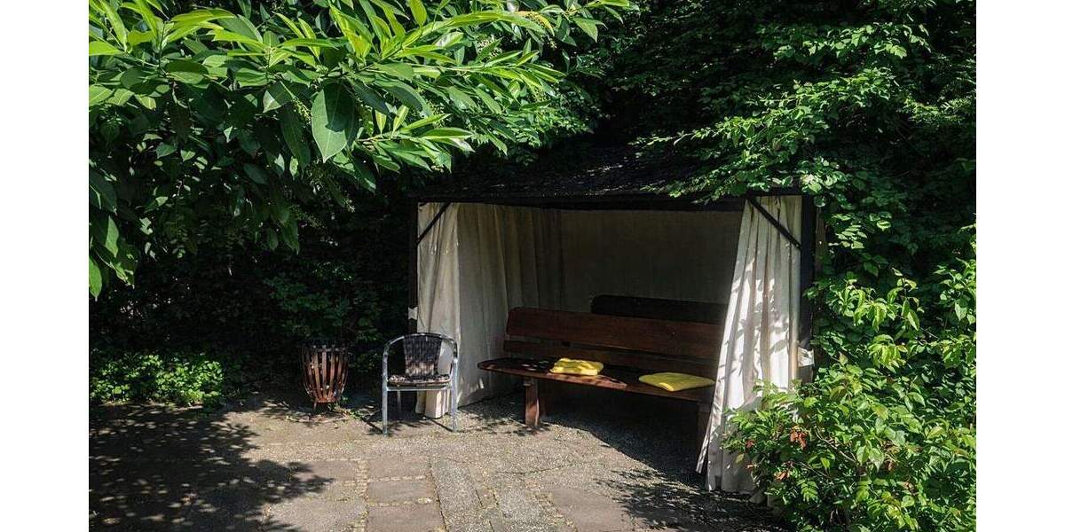 Etagenwohnung Frankfurt am Main Sachsenhausen - 2 Zimmer, 40 m&sup2;, 1.100&euro; | Angebot:25242644