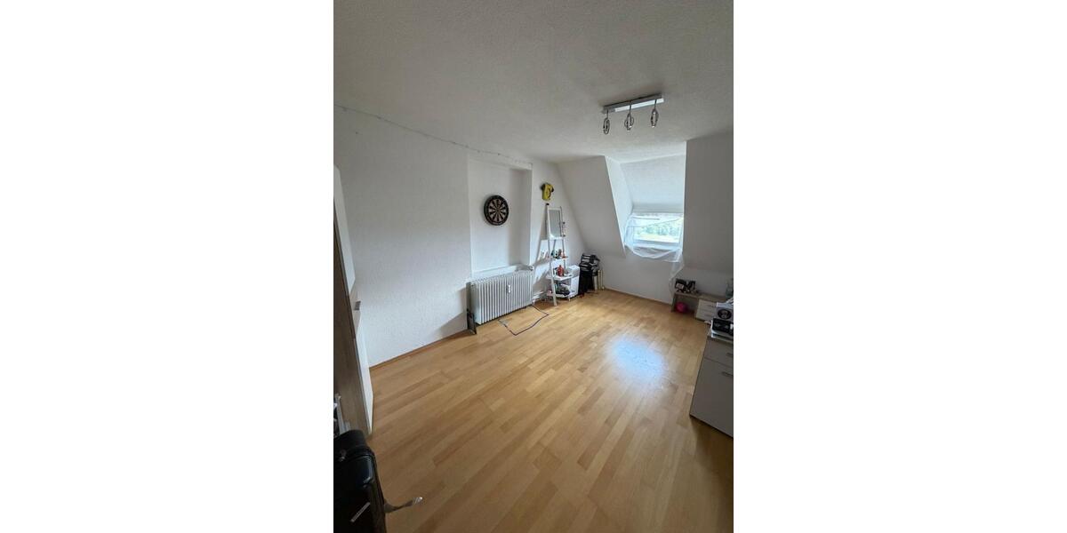 Dachgeschoßwohnung Weil am Rhein - 3 Zimmer, 93 m&sup2;, 1.200&euro; | Angebot:26528231