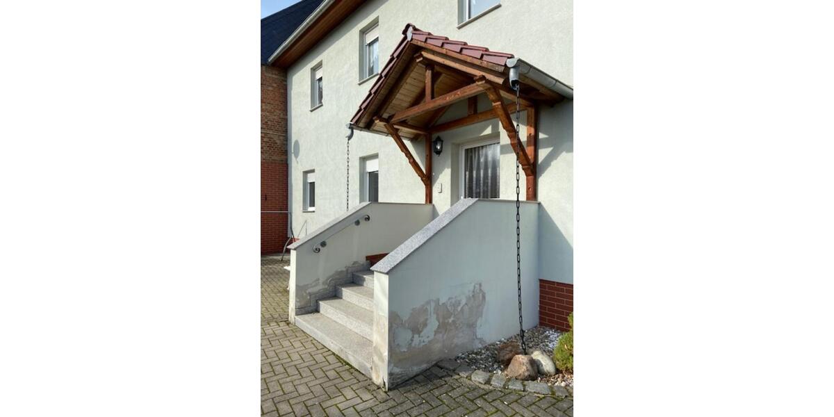 Erdgeschoßwohnung Oschersleben (Bode) - 3 Zimmer, 90 m&sup2;, 555&euro; | Angebot:23621606