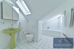 möblierte 1-Zimmer-Wohnung mit Einbauküche, Garage und Garten in Thum