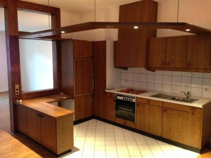 Etagenwohnung Baden-Baden Innenstadt - 2 Zimmer, 65 m&sup2;, 680&euro; | Angebot:26572577