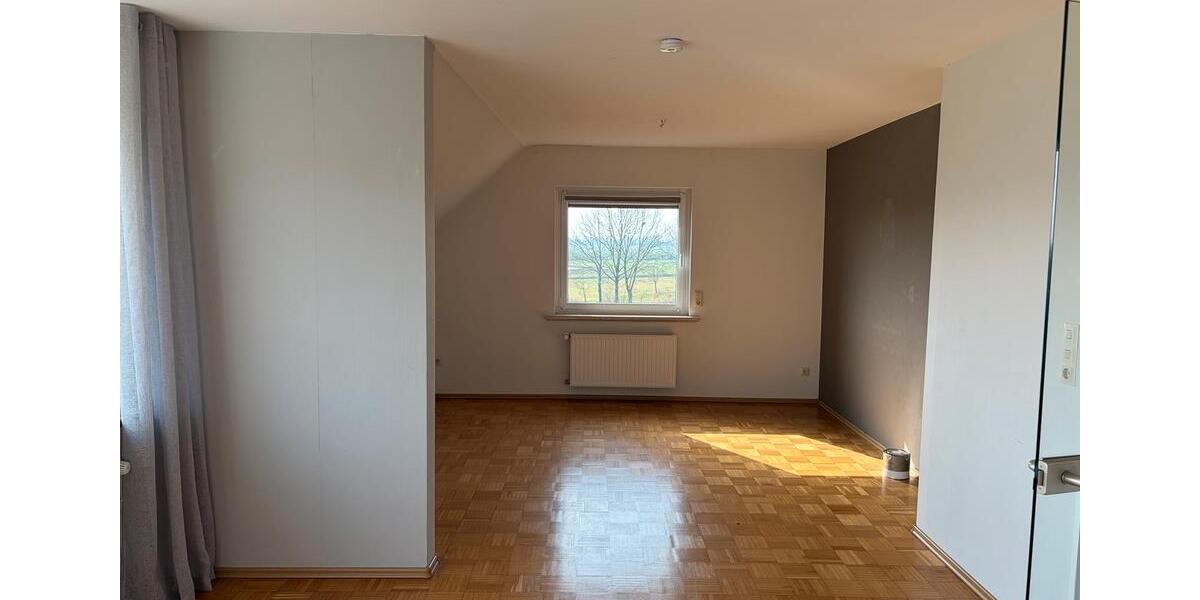 Dachgeschoßwohnung Langwedel - 2.5 Zimmer, 75 m&sup2;, 700&euro; | Angebot:25948841