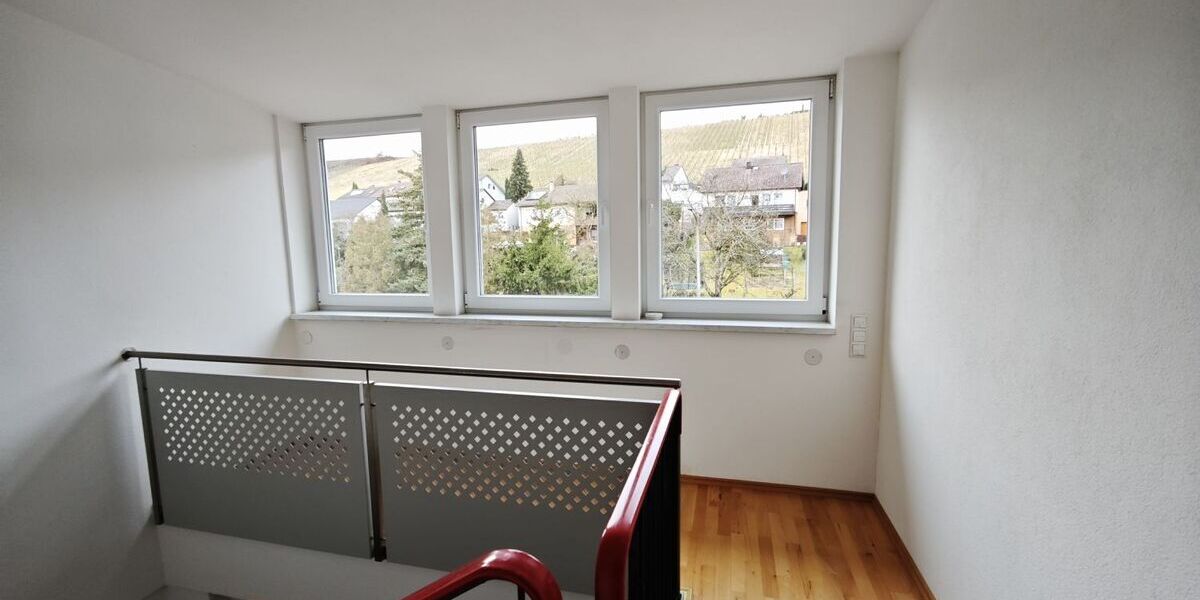 Helle 3-Zimmer-Wohnung in Freudenstein - Dachgeschoßwohnung Knittlingen | Angebot:25098812