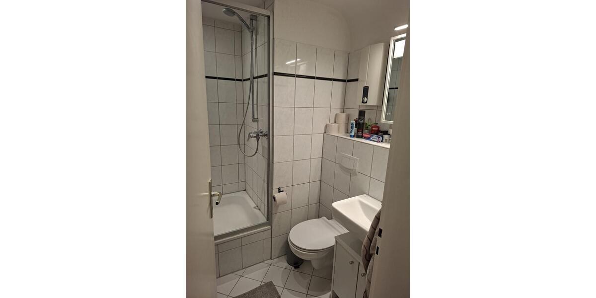 Dachgeschoßwohnung Essen Stadtbezirk III - 2 Zimmer, 43 m&sup2;, 470&euro; | Angebot:26656171