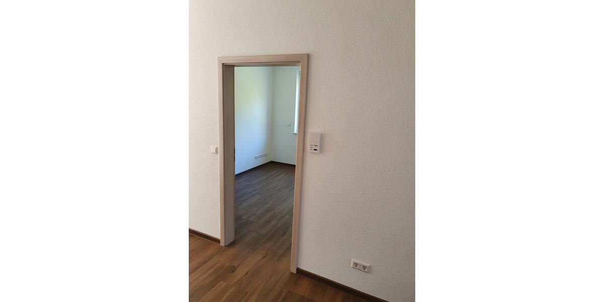 Etagenwohnung Ravenstein - 3 Zimmer, 90 m&sup2;, 900&euro; | Angebot:24828137