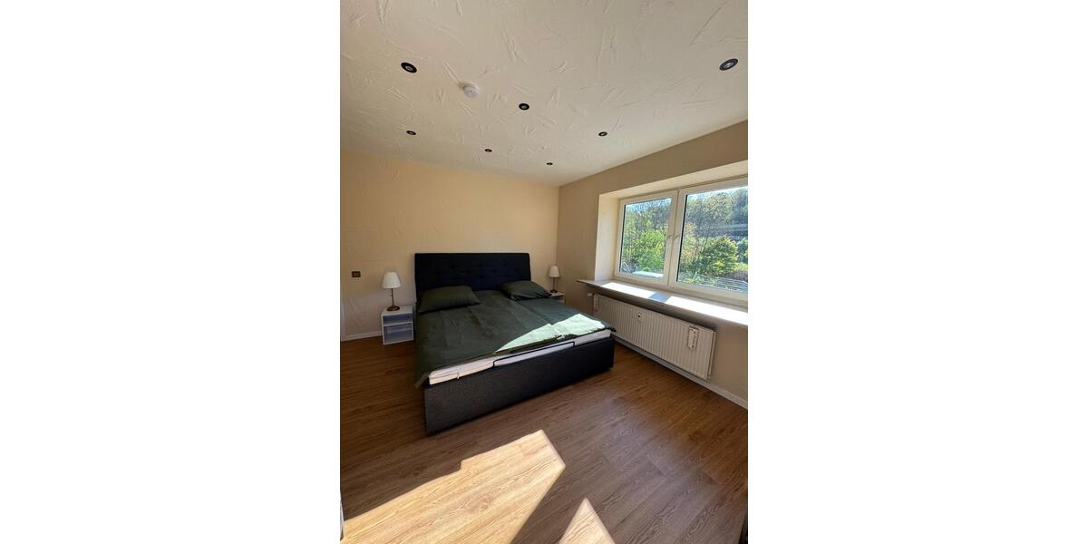 Wohnen auf Zeit Siegen Eiserfeld - 4 Zimmer, 73 m&sup2;, 35&euro; | Angebot:26368137