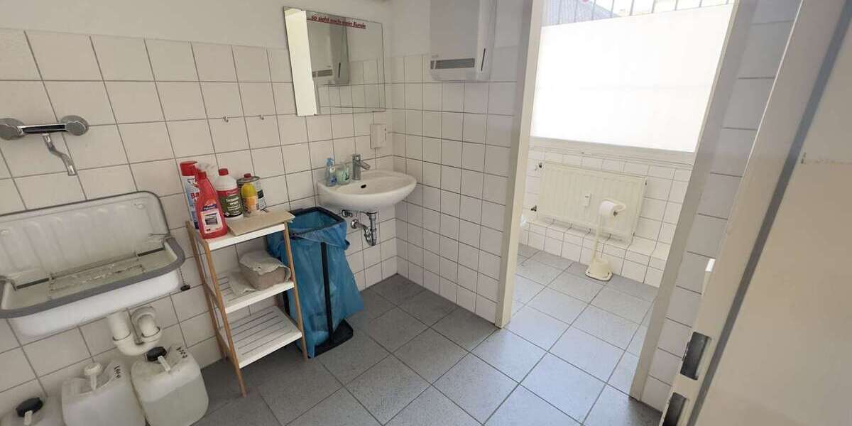 Top-Gewerbefläche in Marl-Hüls – 655 m² Verkaufs-, Büro- & Lagerfläche mit Parkplätzen - Gewerbeobjekt Marl Hüls-Süd | Angebot:26762283