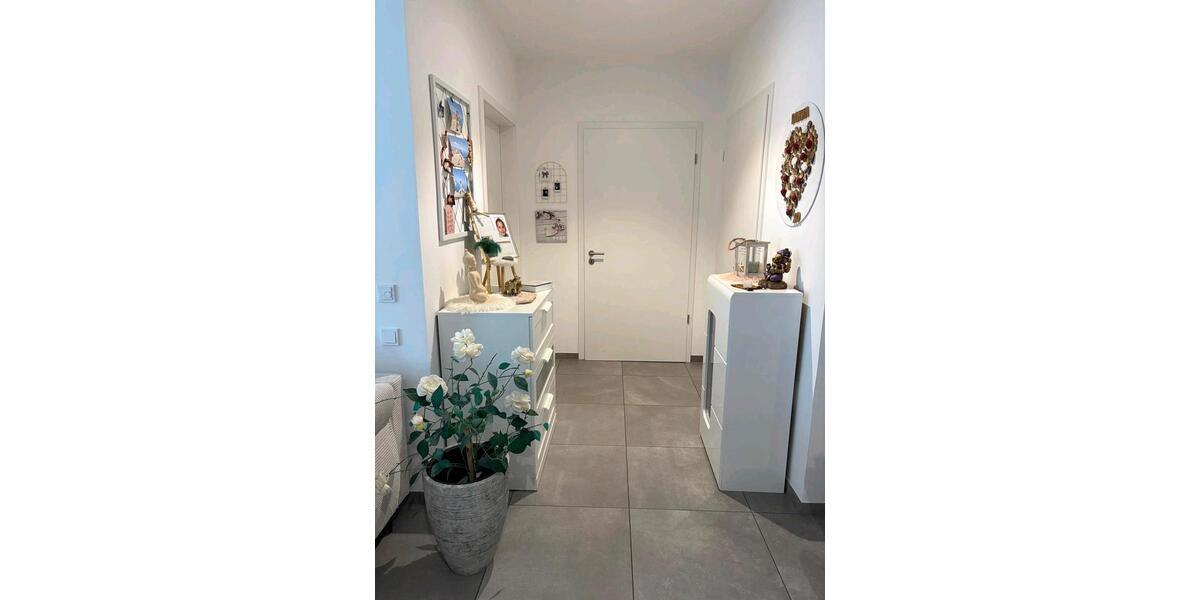 Etagenwohnung Winterspelt - 3 Zimmer, 90 m&sup2;, 1.250&euro; | Angebot:25993435