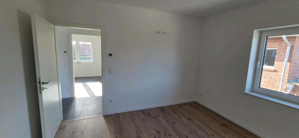 Etagenwohnung Saterland - 3 Zimmer, 65 m&sup2;, 700&euro; | Angebot:26050372