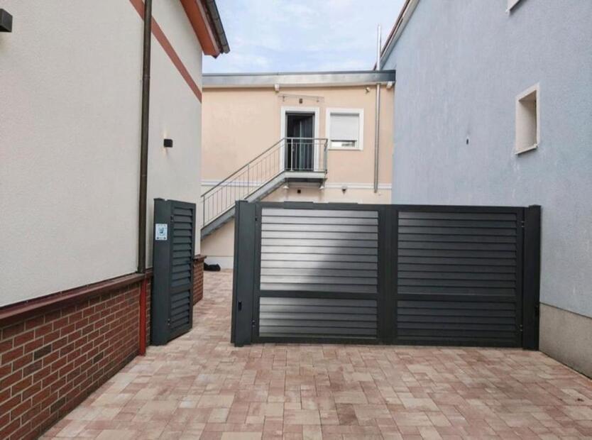moderne 2-Zi-Wohnung ab Dezember, ruhige Lage, ideal für Singles zimmer