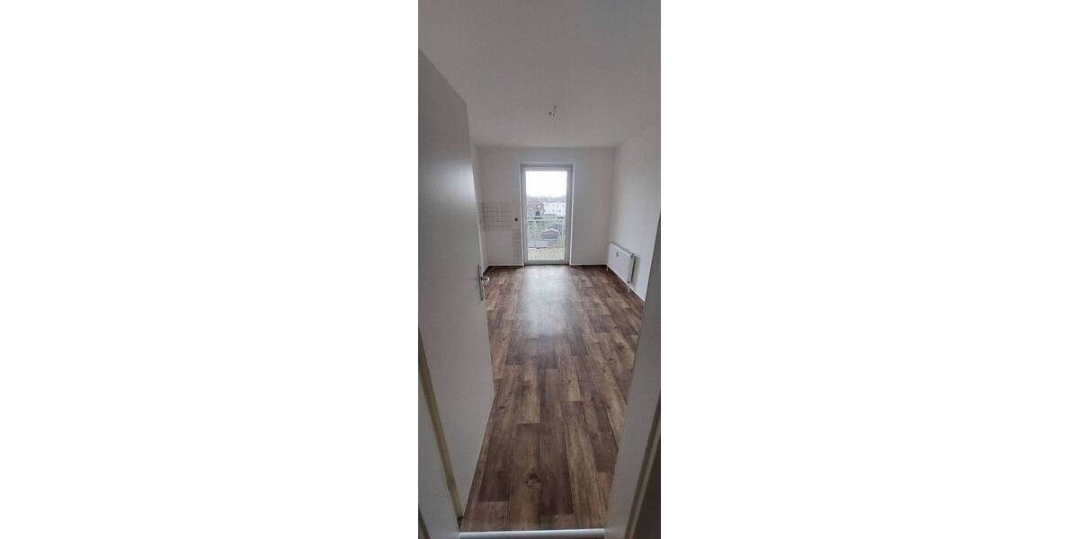 Etagenwohnung Stralsund Kniepervorstadt - 4 Zimmer, 101 m&sup2;, 890&euro; | Angebot:26207418