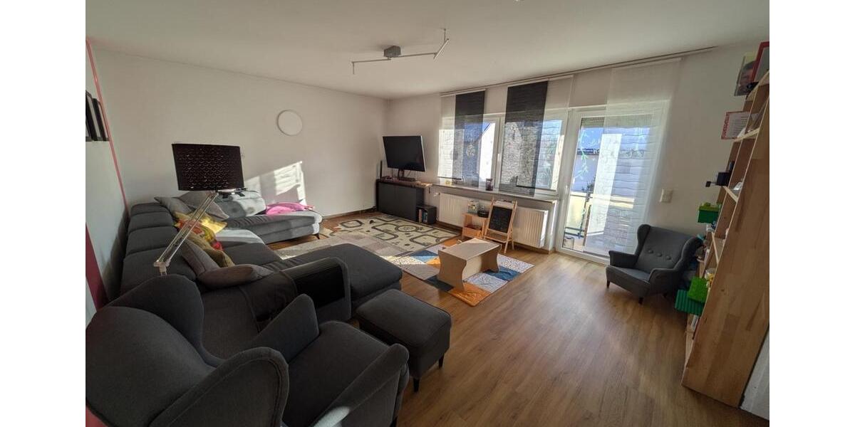 Etagenwohnung Hunderdorf - 4 Zimmer, 100 m&sup2;, 790&euro; | Angebot:24878904