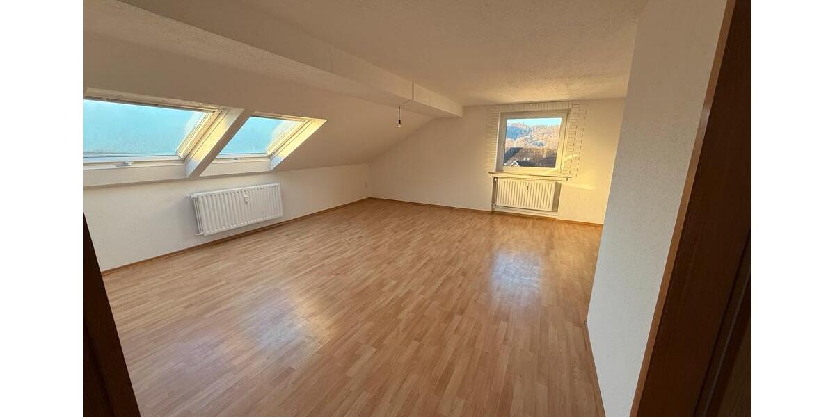 Dachgeschoßwohnung Hagen Hagen-Nord - 3.5 Zimmer, 80 m&sup2;, 950&euro; | Angebot:26517473