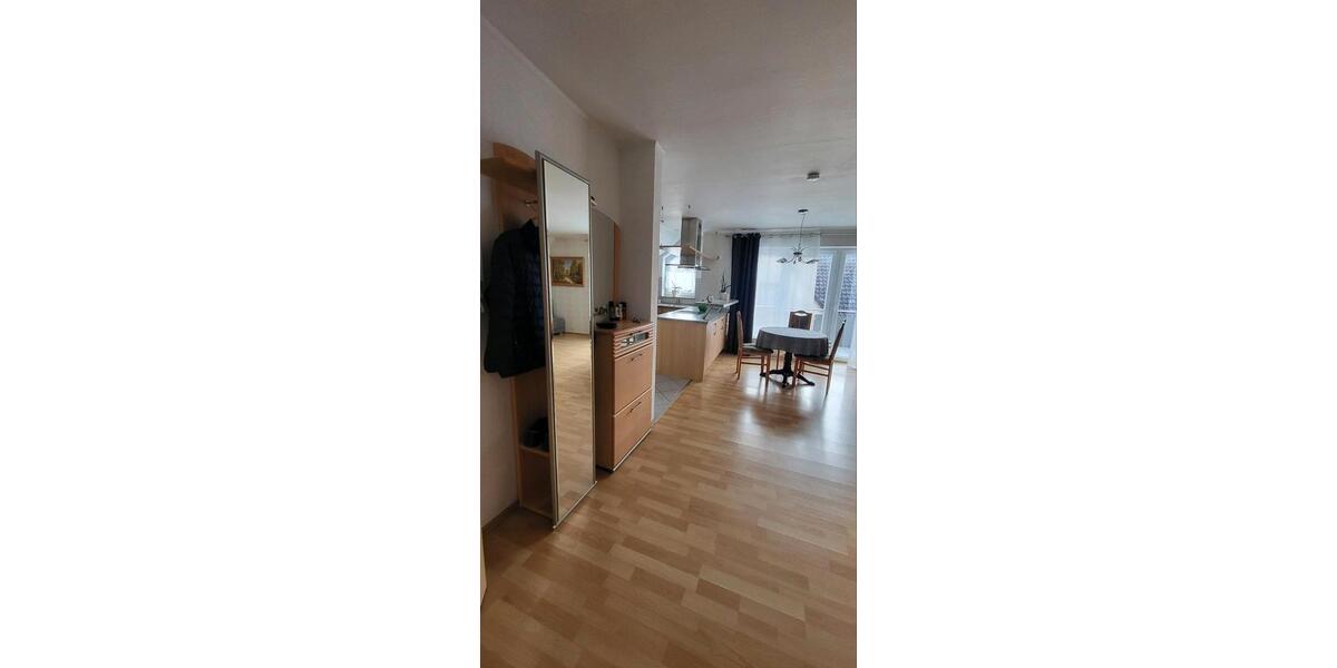 Dachgeschoßwohnung Knittlingen - 3 Zimmer, 70 m&sup2;, 700&euro; | Angebot:24774348