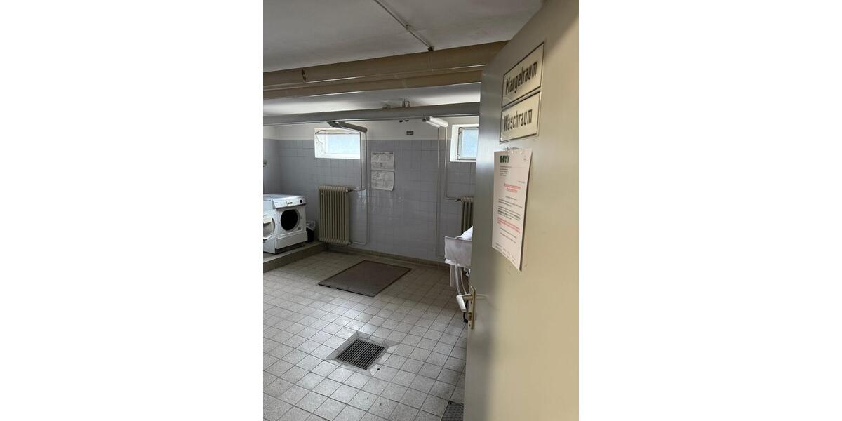 Erdgeschoßwohnung München Schwabing-Freimann - 3.5 Zimmer, 92 m&sup2;, 2.300&euro; | Angebot:25935713