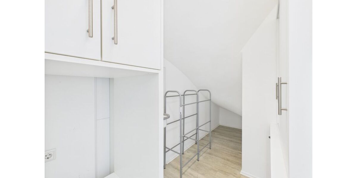 Außergewöhnliches Haus Wohnung über 2 Etagen in ruhiger Lage von Metjendorf-Oldenburg, KFW 70-ModernCarportGarten Wohnen am Rande von Oldenburg - Doppelhaushälfte Wiefelstede / Metjendorf Metjendorf | Angebot:26646278