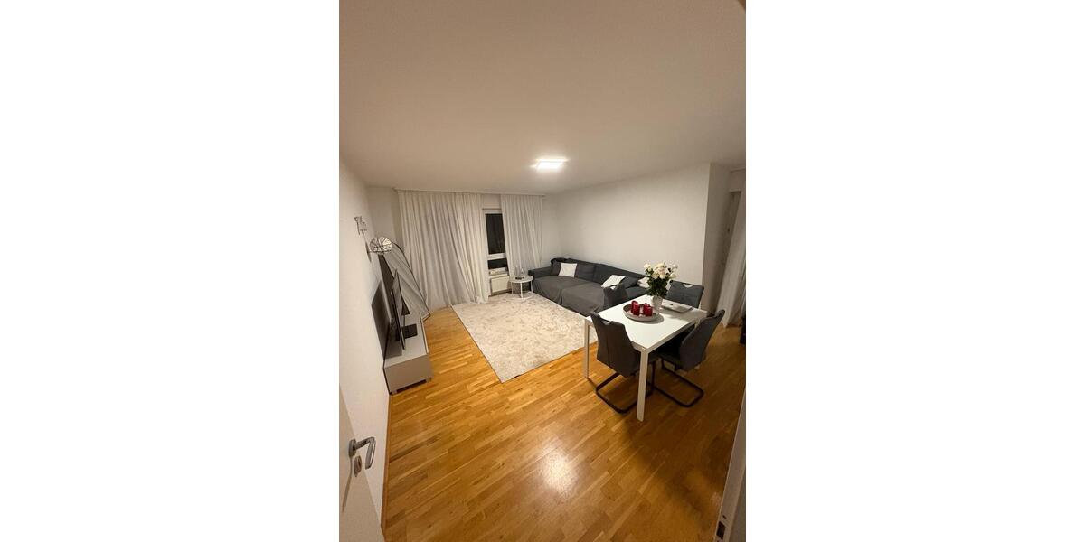 Helle 2,5 Zimmer Wohnung mit Balkon Nähe Innenstadt Schloss 2 zimmer