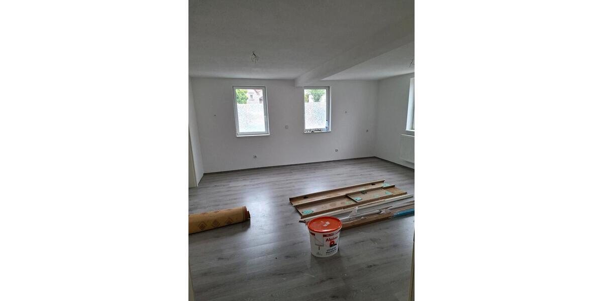 Erdgeschoßwohnung Würzburg Heuchelhof - 3 Zimmer, 94 m&sup2;, 700&euro; | Angebot:26481240