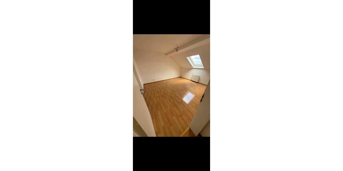 Dachgeschoßwohnung Hanau Groß-Steinheim - 3 Zimmer, 68 m&sup2;, 850&euro; | Angebot:25646681