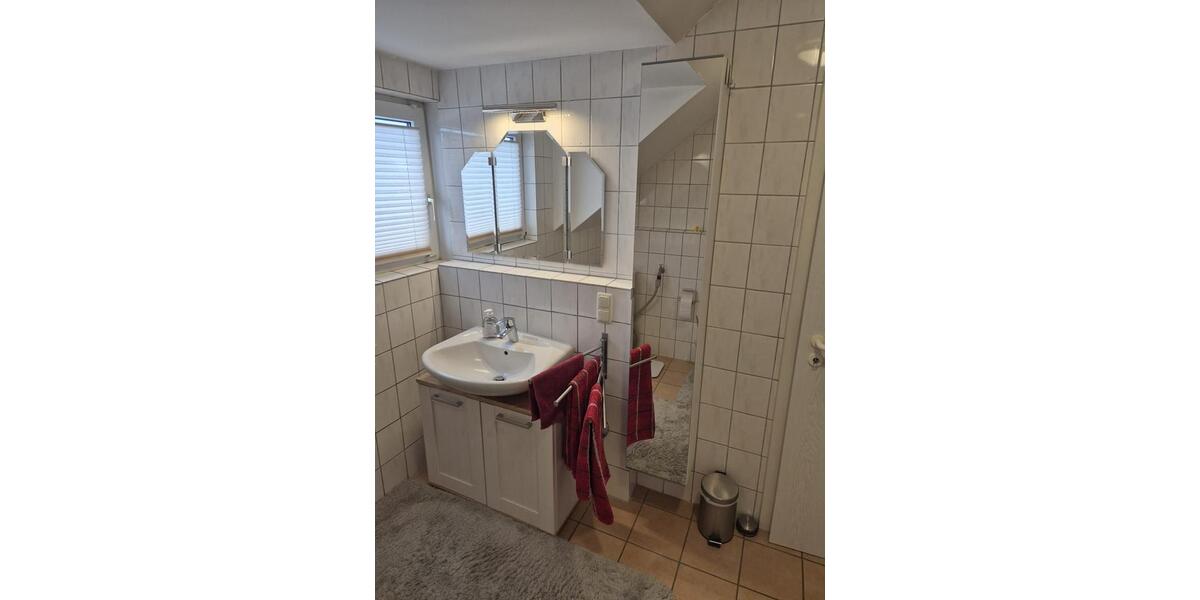 Dachgeschoßwohnung Hessisch Oldendorf - 3 Zimmer, 70 m&sup2;, 610&euro; | Angebot:26621216