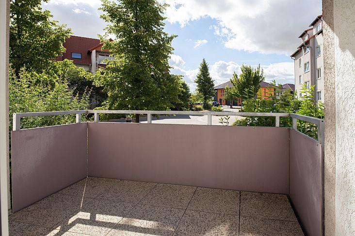 + 2-Raum-Wohnung mit Balkon + 2 zimmer