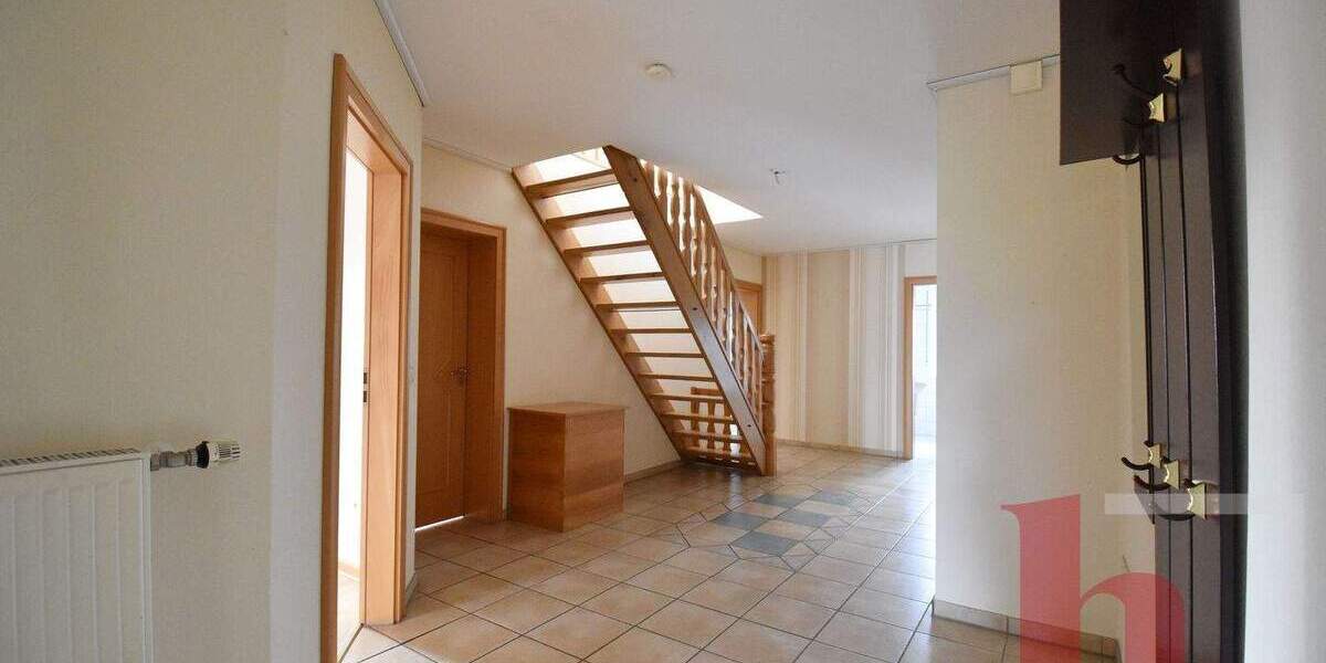 Etagenwohnung Holdorf Handorf - 5 Zimmer, 150 m&sup2;, 800&euro; | Angebot:24181764