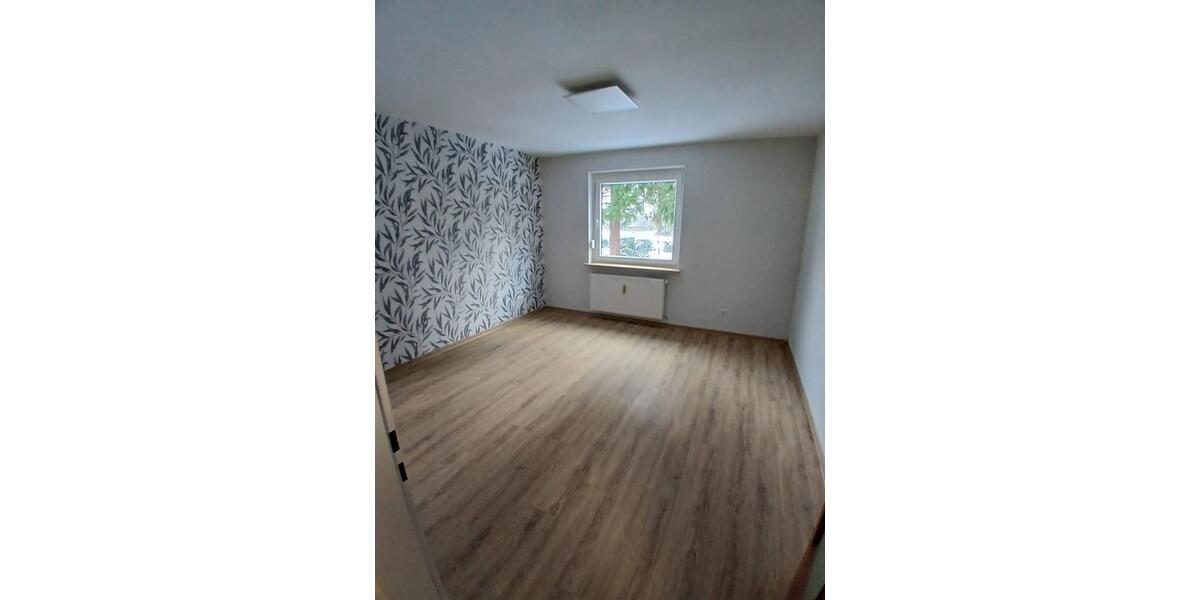 Etagenwohnung Westerstede - 3 Zimmer, 100 m&sup2;, 900&euro; | Angebot:24850246