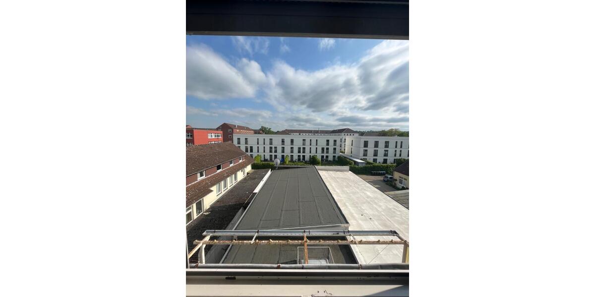 Dachgeschoßwohnung Wolfsburg - 4 Zimmer, 53 m&sup2;, 500&euro; | Angebot:26558069