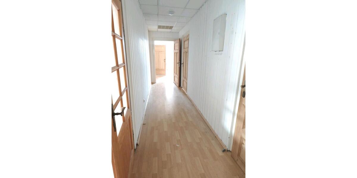 Etagenwohnung Aue-Bad Schlema Bad Schlema - 4 Zimmer, 133 m&sup2;, 665&euro; | Angebot:24977607