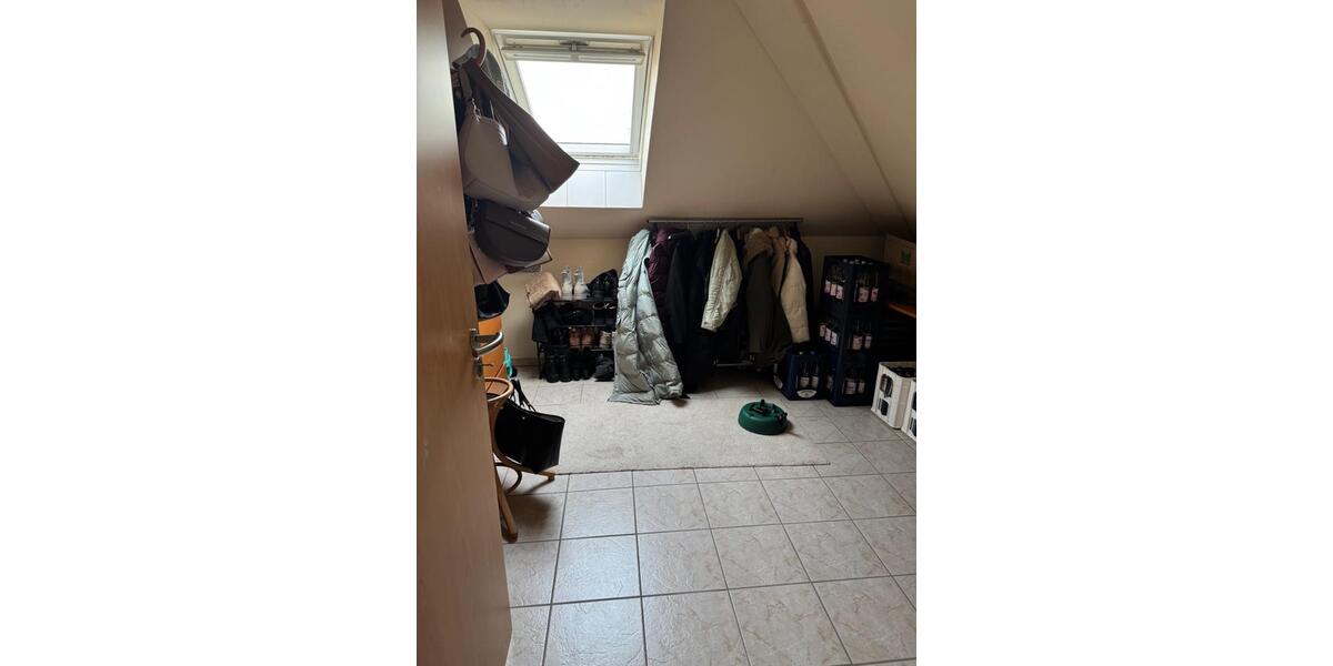 Dachgeschoßwohnung Gütersloh - 3.5 Zimmer, 89 m&sup2;, 950&euro; | Angebot:24814576