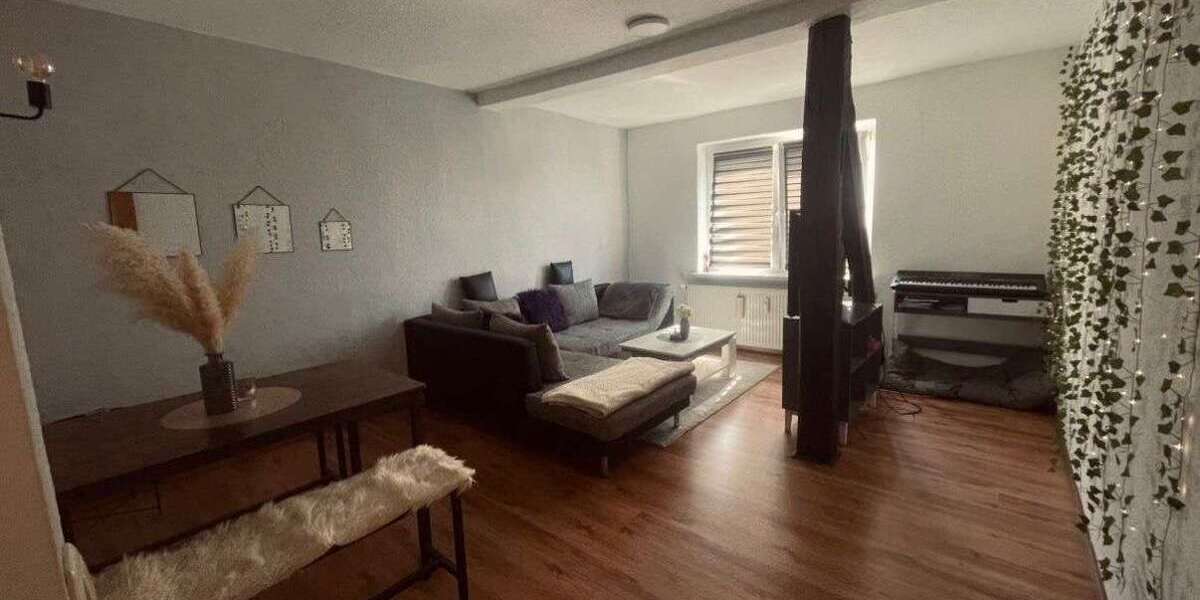 Etagenwohnung Osterburg Osterburg - 2 Zimmer, 53 m&sup2;, 300&euro; | Angebot:25535605