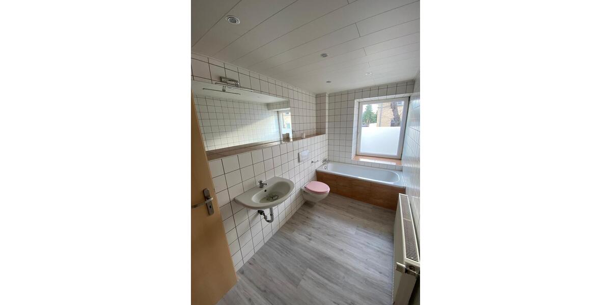 Erdgeschoßwohnung Falkenberg/Elster Elster - 3 Zimmer, 68 m&sup2;, 650&euro; | Angebot:26539811