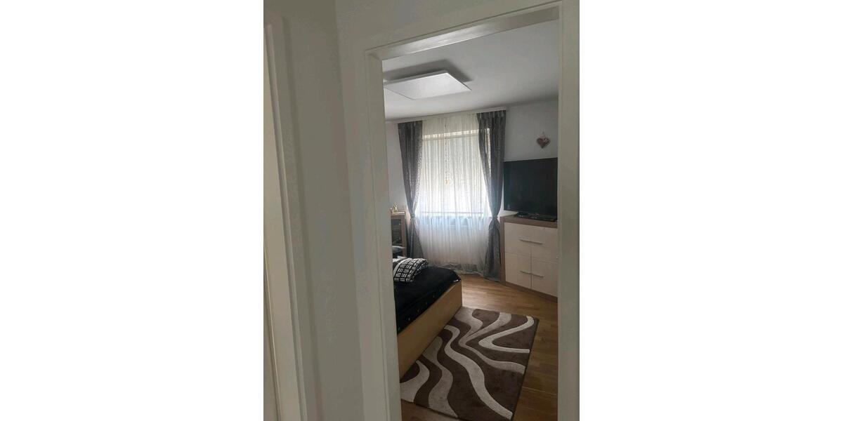 Erdgeschoßwohnung Nürtingen - 2.5 Zimmer, 62 m&sup2;, 850&euro; | Angebot:26063405