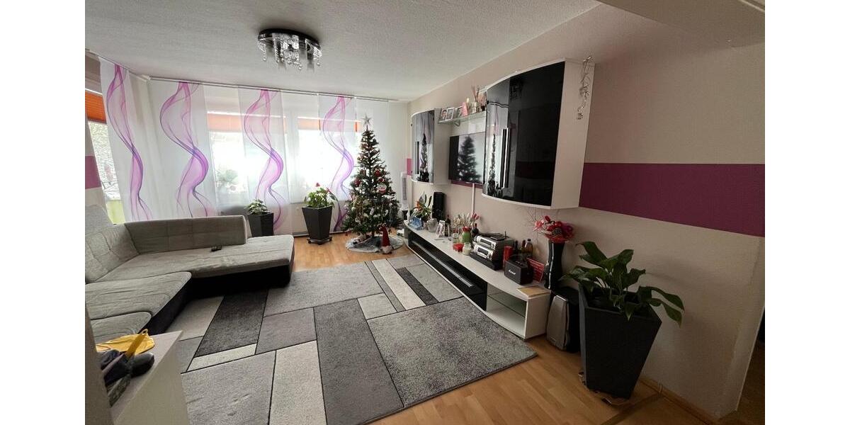 Moderne, voll möblierte 4-Zimmer-Wohnung mit zwei Balkonen 4 zimmer