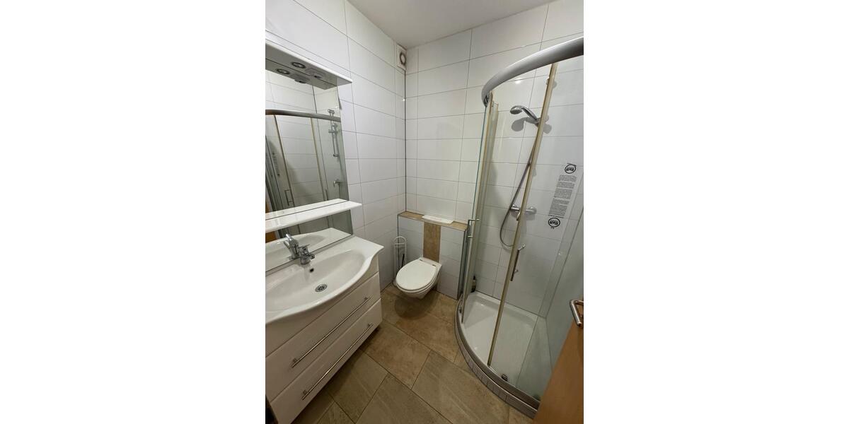 Erdgeschoßwohnung Roßtal - 1 Zimmer, 20 m&sup2;, 450&euro; | Angebot:25663286