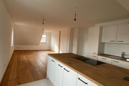 Wohnung Gunzenhausen - 3 Zimmer, 90 m&sup2;, 950&euro; | Angebot:26464332