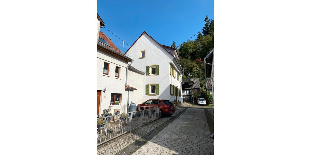 Einfamilienhaus Stromberg - 7 Zimmer, 130 m&sup2;, 1.300&euro; | Angebot:26472946