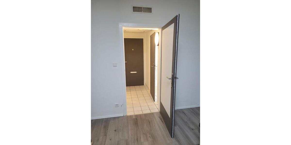 Erdgeschoßwohnung Wuppertal - 1 Zimmer, 25 m&sup2;, 240&euro; | Angebot:26234626