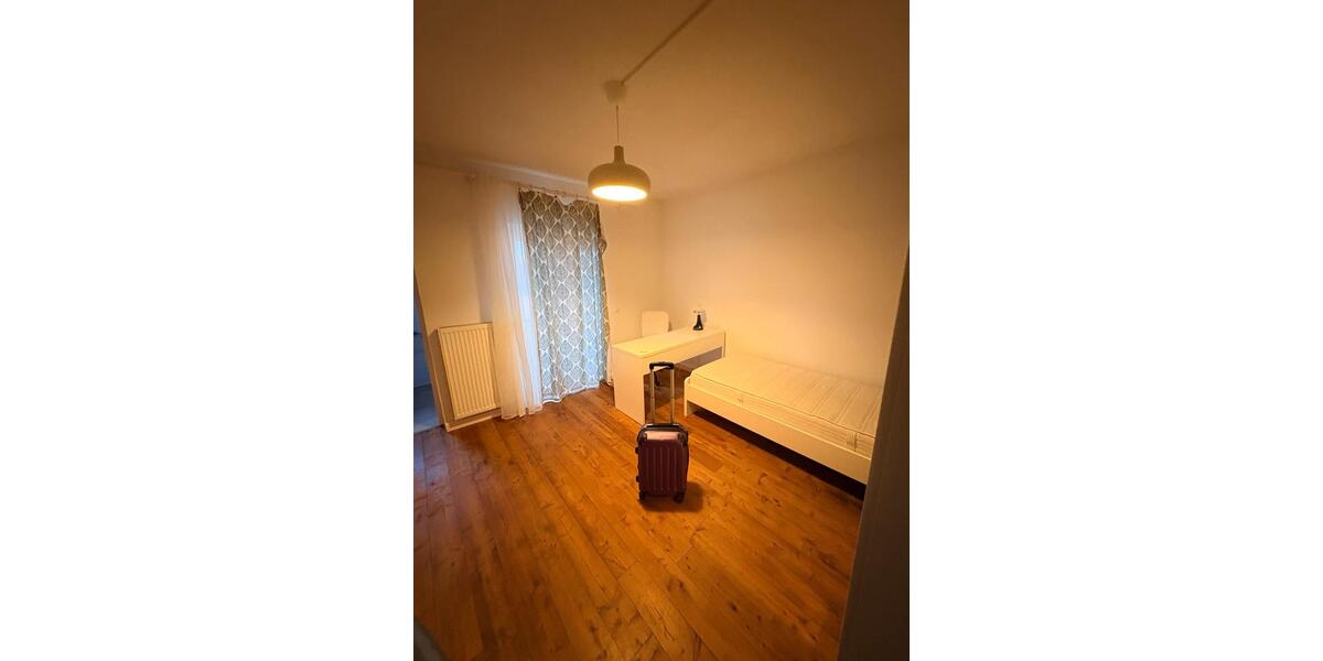 Wohnen auf Zeit Troisdorf - 1 Zimmer, 10 m&sup2;, 550&euro; | Angebot:26040179