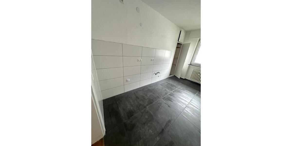 Etagenwohnung Wörth am Rhein - 3 Zimmer, 73 m&sup2;, 1.100&euro; | Angebot:26543249